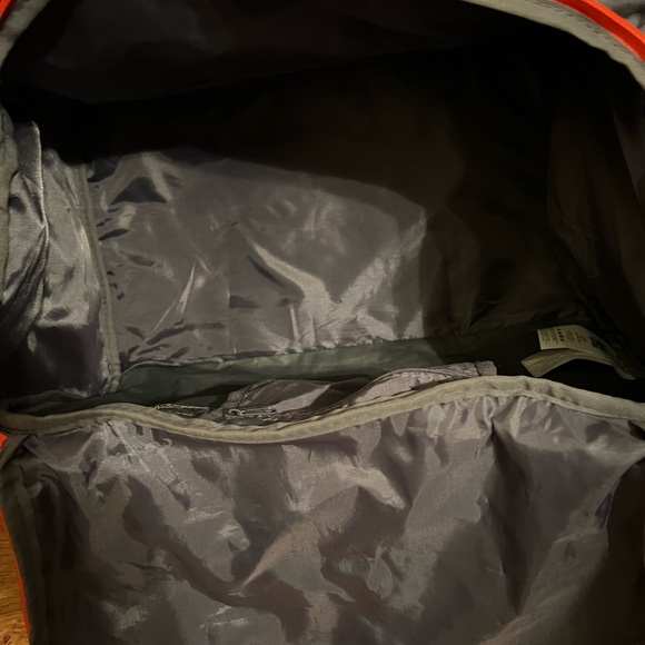 Puma Small Gym Bag Slightly Used. Too small for me! - Picture 3 of 5